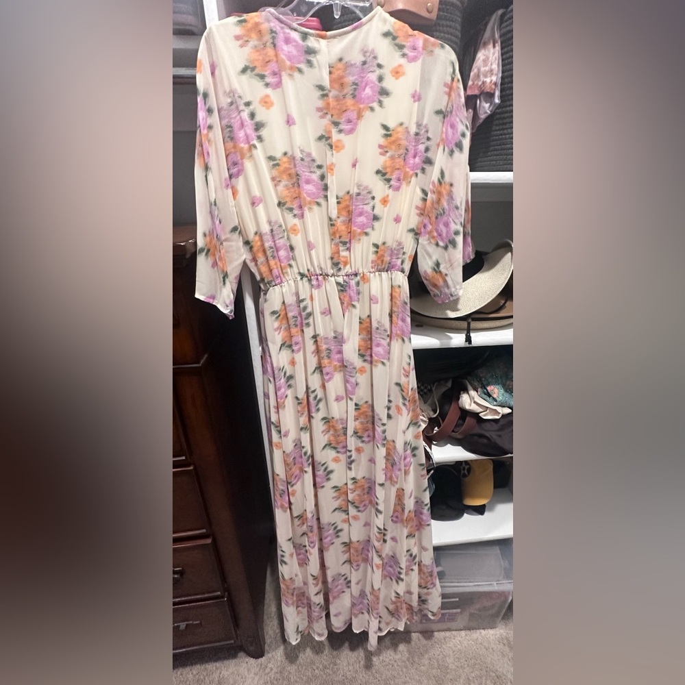 Dress - Picture 2 of 2